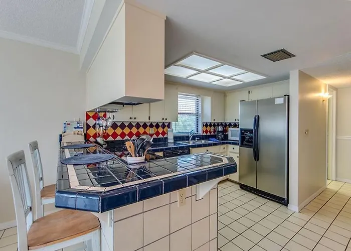Sun Harbor-4 Min Walk To The Beach, Dog Friendly Boat Dock, Free Parking Ferienhaus *