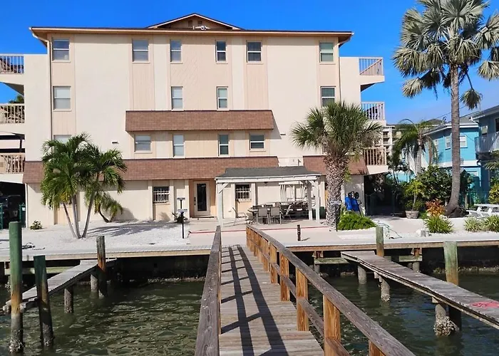 Sun Harbor-4 Min Walk To The Beach, Dog Friendly Boat Dock, Free Parking