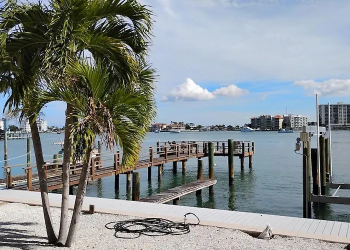 Ferienhaus Sun Harbor-4 Min Walk To The Beach, Dog Friendly Boat Dock, Free Parking Clearwater Beach